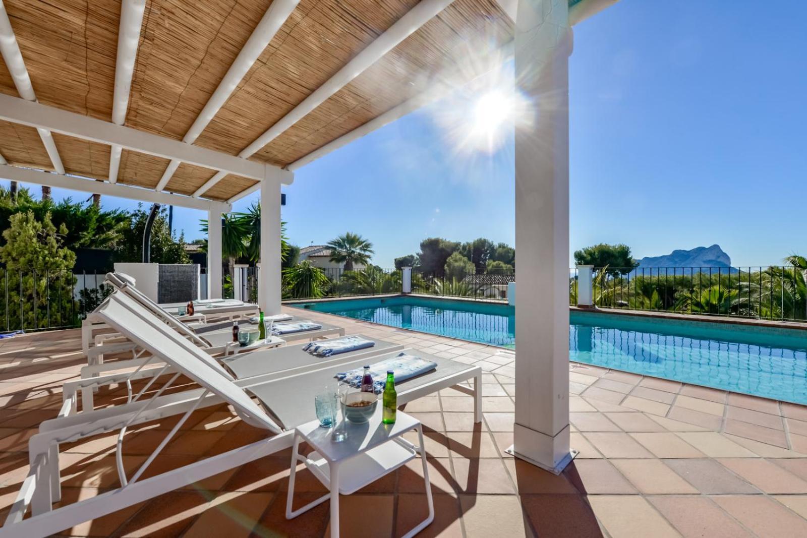 Romero - Managed By Almarina Vil·la
